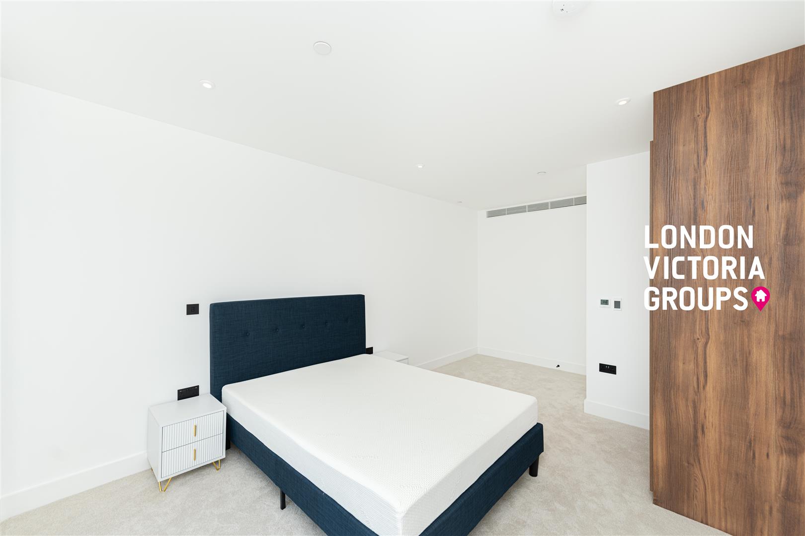 Horatio Apartments, 2 Graphite Square, LONDON